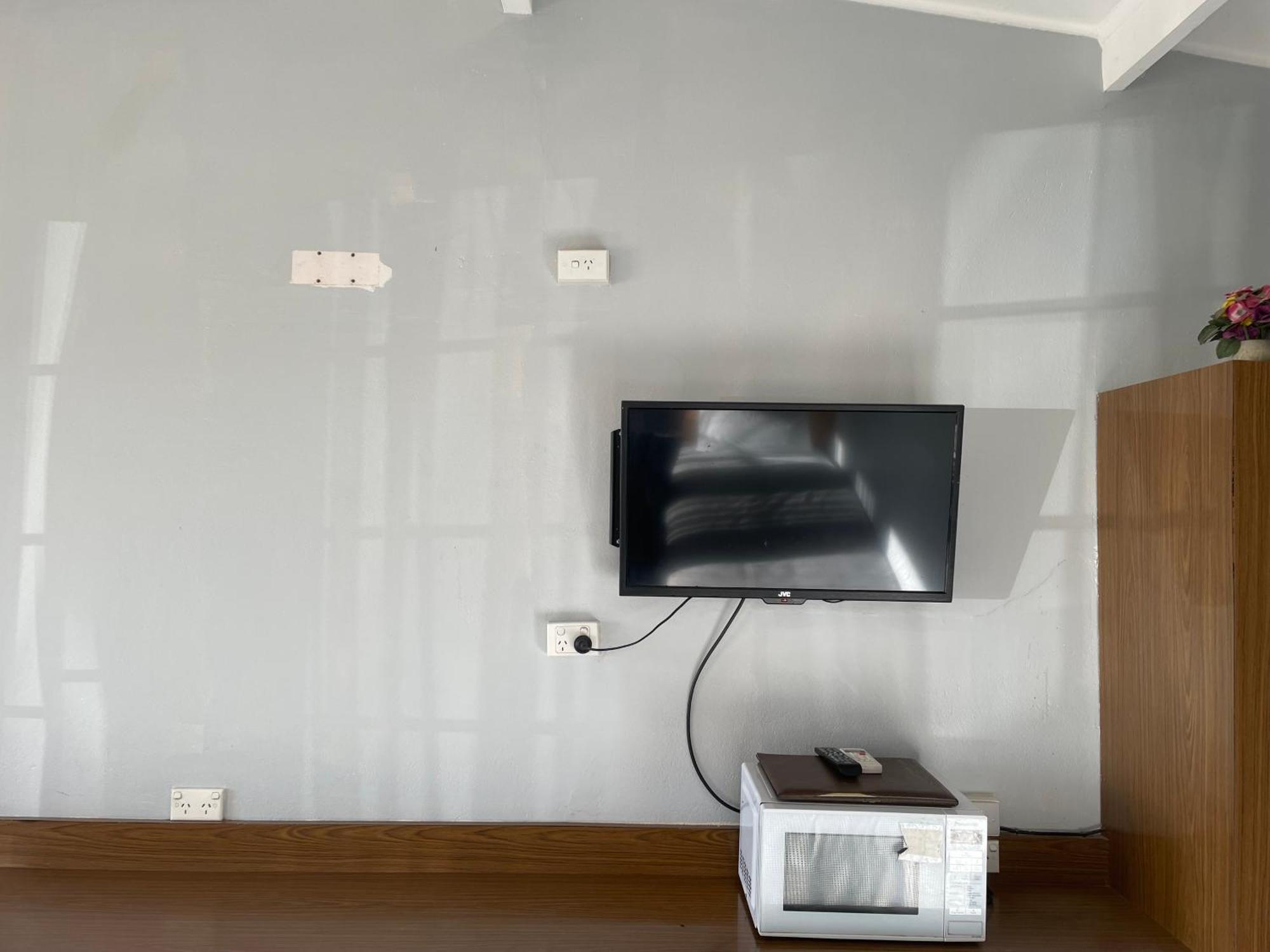 County Lodge Motor Inn West Wyalong Εξωτερικό φωτογραφία
