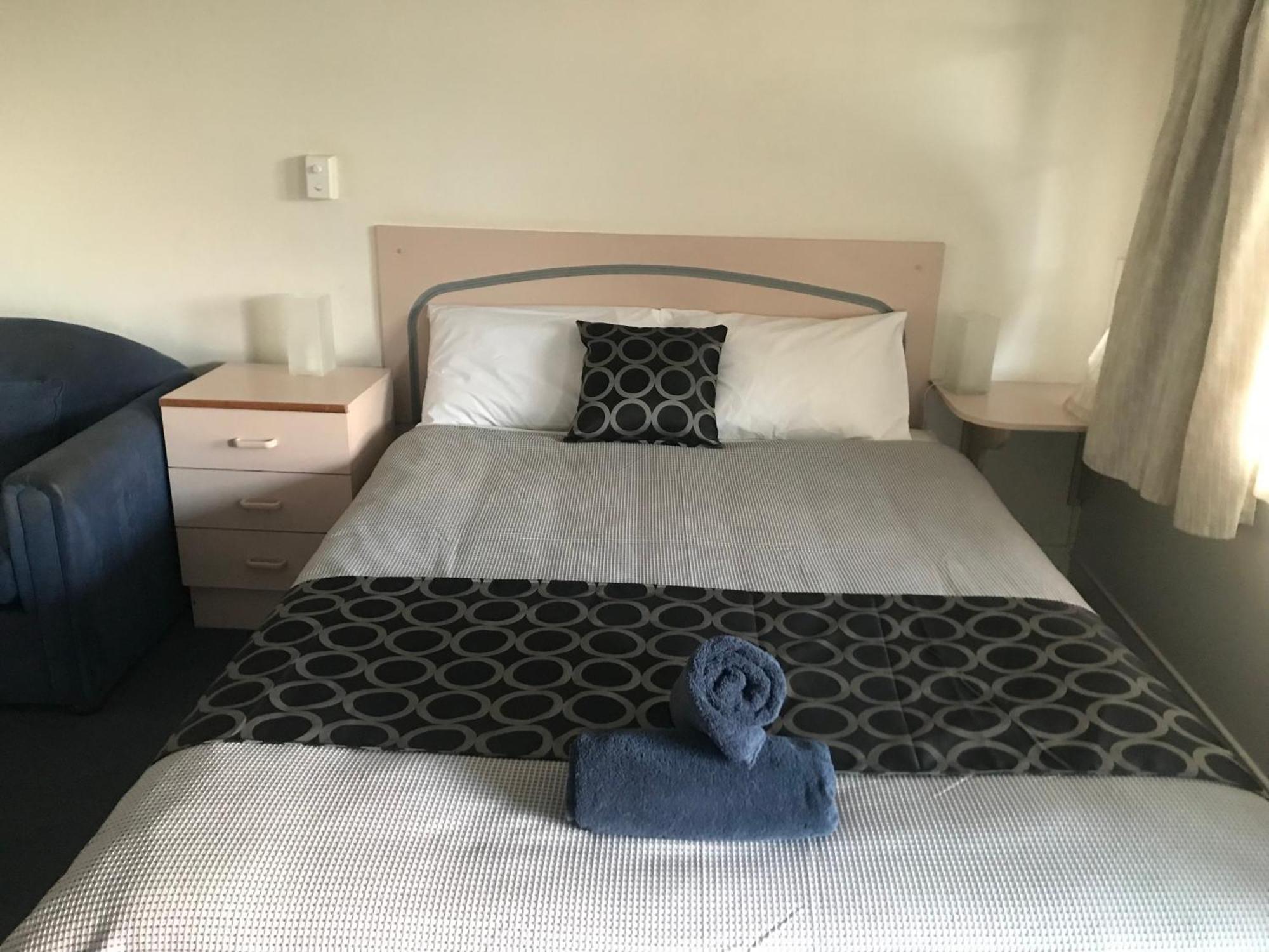 County Lodge Motor Inn West Wyalong Εξωτερικό φωτογραφία