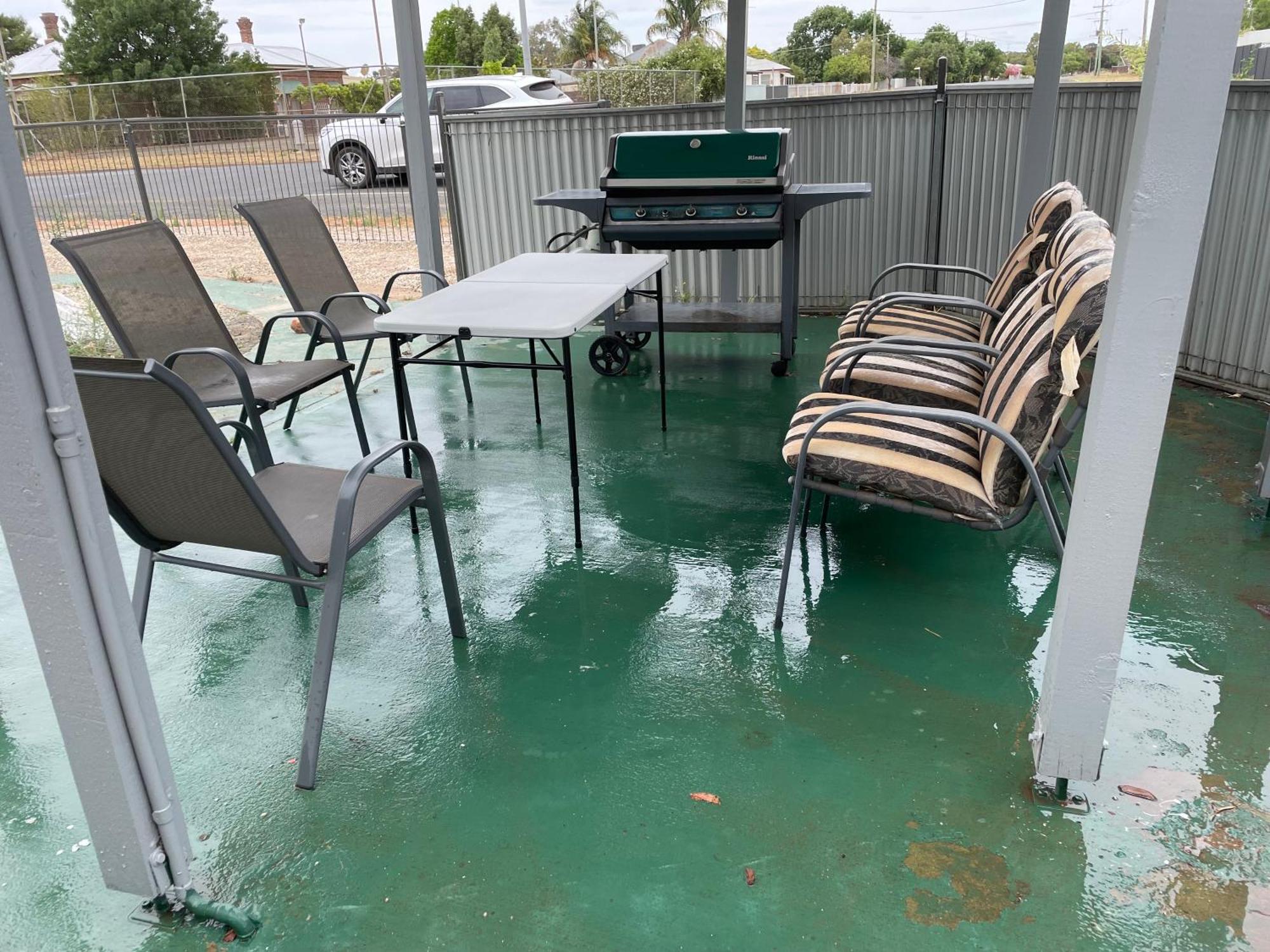 County Lodge Motor Inn West Wyalong Εξωτερικό φωτογραφία